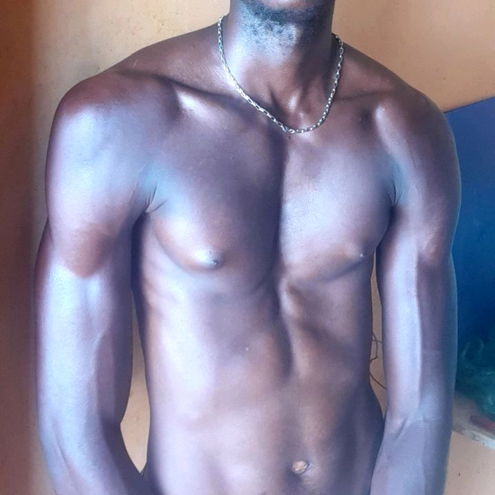 Profile Picture of JHONNY (@raymond_negro) on Tiktok