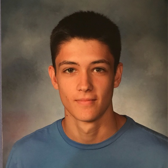 Profile Picture of Travis Marchant (@marchant18) on Poshmark