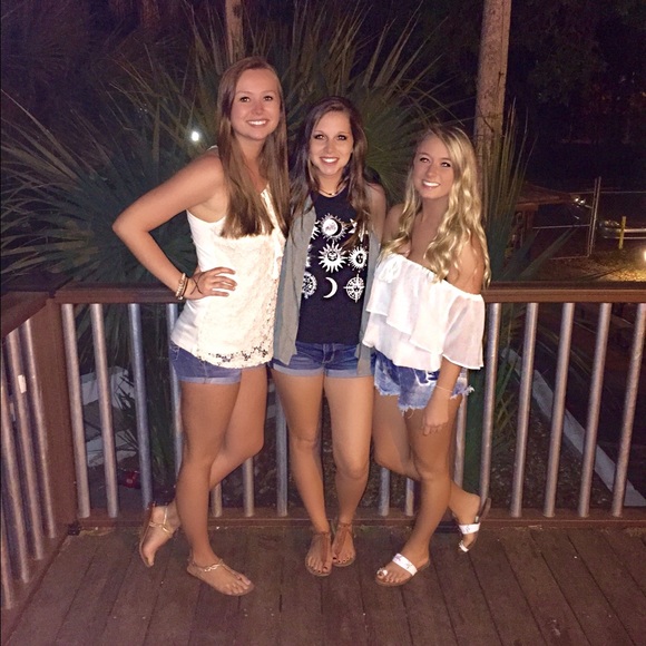 Profile Picture of Jenna Tofani (@jtof20) on Poshmark