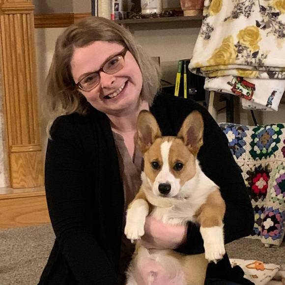 Profile Picture of Leah Bauer (@lbauer04) on Poshmark