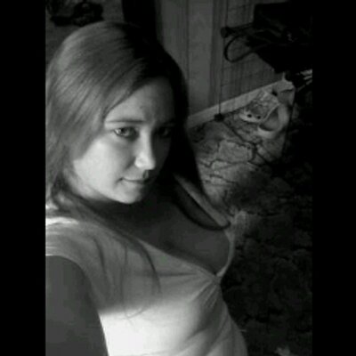 Profile Picture of Chrystal Perry (@chrystalb6) on Twitter