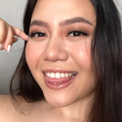 Profile Picture of Elizabeth Dang (@sleepybeth_) on Twitter