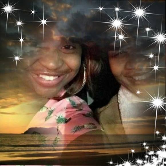 Profile Picture of Kimberly Tyler (@kim_tyler87) on Poshmark