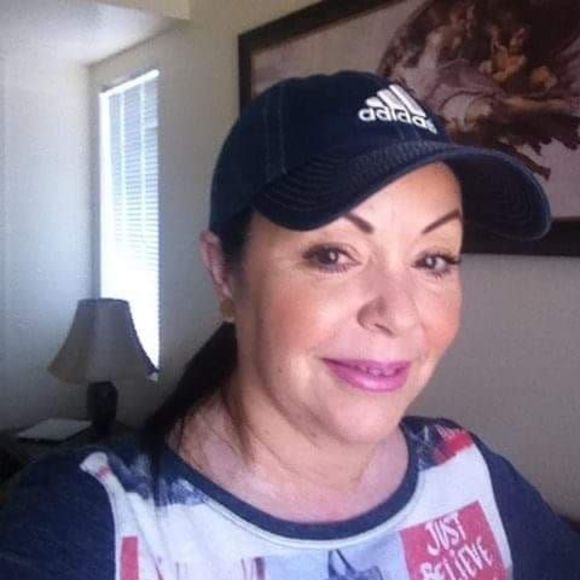 Profile Picture of Luz Palacios (@luza0513) on Poshmark