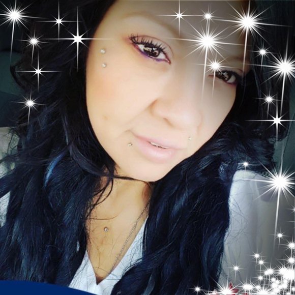 Profile Picture of Cydia Padilla (@7605625438) on Poshmark