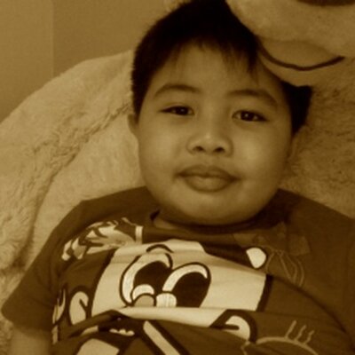 Profile Picture of Zach M. De Robles (@MCatnee) on Twitter