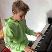 Profile Picture of David Leon (@DavidLeonPiano) on Youtube