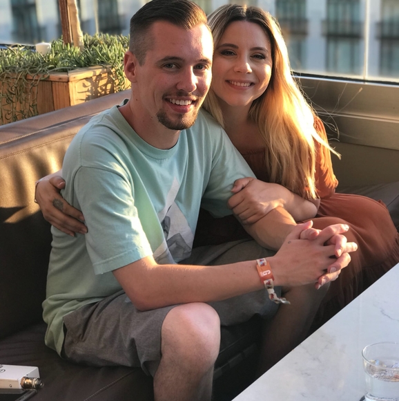 Profile Picture of Corey Dare (@coreydare66) on Poshmark