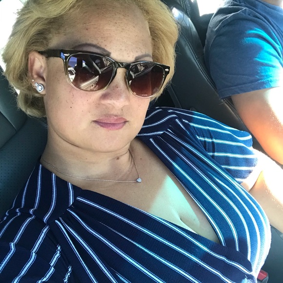 Profile Picture of Eva Rodriguez (@evaro12) on Poshmark