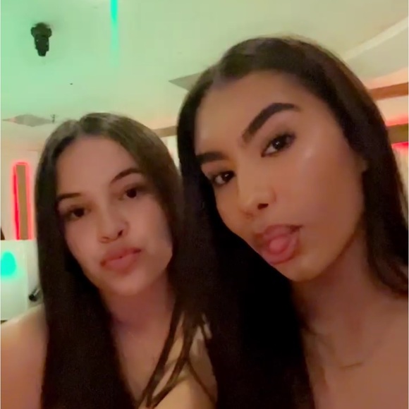 Profile Picture of Liani Echagarruga (@liani_e) on Poshmark