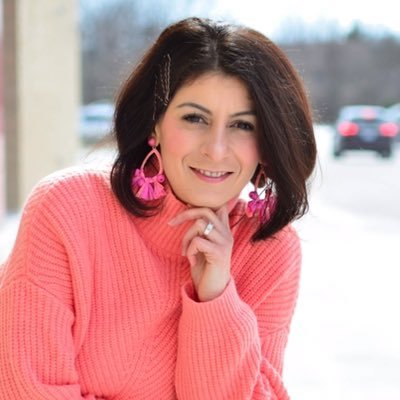 Profile Picture of Rama Issa (@ramaal83) on Twitter