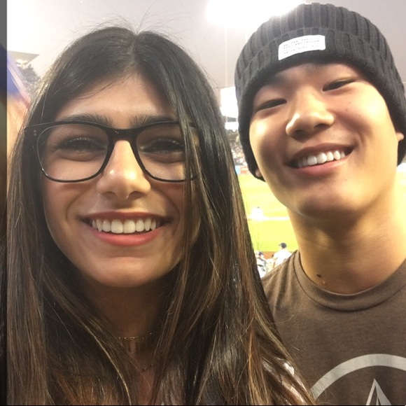 Profile Picture of Tae-ho Chung (@taeho) on Poshmark