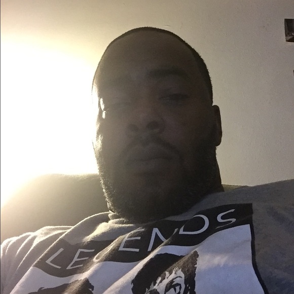 Profile Picture of D Moore (@d0mo313) on Poshmark