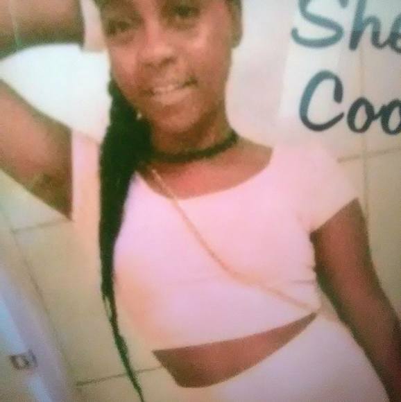 Profile Picture of Ruby Bray (@rubybray85) on Poshmark