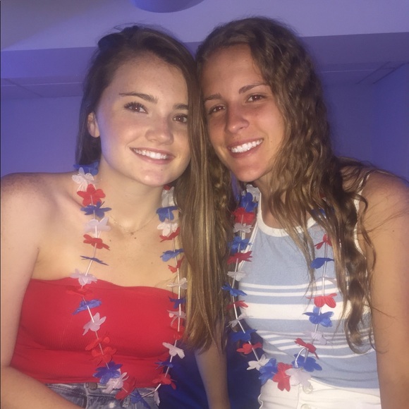 Profile Picture of Sam Sklarski (@samsklarski) on Poshmark