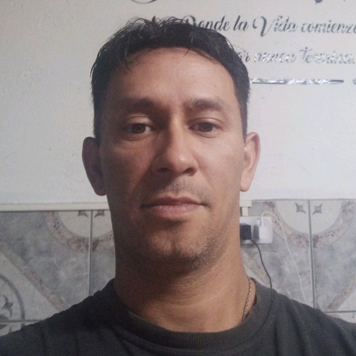 Profile Picture of Carlos Short (@big.charly) on Tiktok