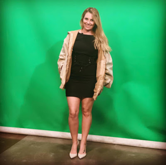 Profile Picture of Ashley Majchrzak (@ashleymajchrzak) on Poshmark