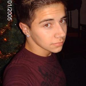 Profile Picture of John Grimley (@itsme7bitches) on Myspace