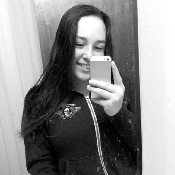 Profile Picture of Destiny Stevenson (@nae_nae4) on Poshmark