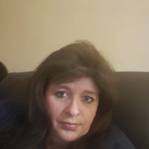 Profile Picture of Kerry Csehil (@abcfrfe123466) on Poshmark