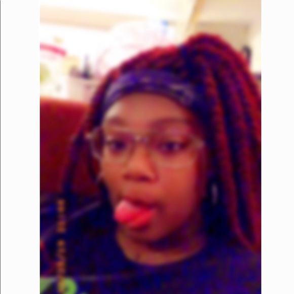 Profile Picture of Kayla Darisaw (@x_kayla2) on Poshmark