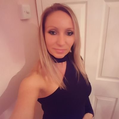 Profile Picture of Julie Dowell (@Julie74d) on Twitter