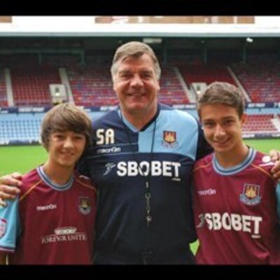 Profile Picture of JamesBala (@JamesBala__) on Twitter