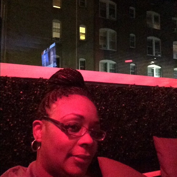 Profile Picture of Lakeshia Dightman (@ldightman) on Poshmark