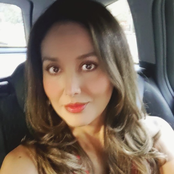 Profile Picture of Erika Kernutt (@joeyloves) on Poshmark