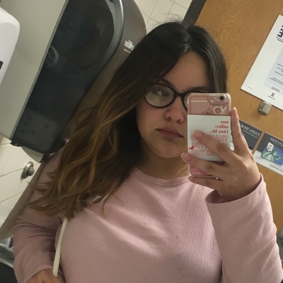 Profile Picture of Gigi Phillips (@ggphillips505) on Poshmark