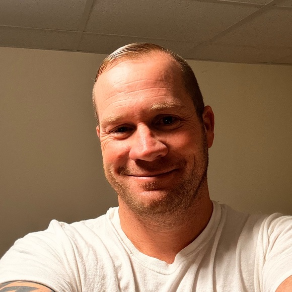 Profile Picture of Joseph Mueller (@jmueller313) on Poshmark