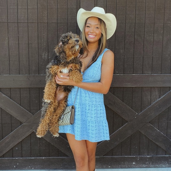 Profile Picture of Ava jolie Hoang (@hoangavajolie) on Poshmark