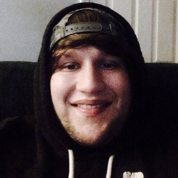 Profile Picture of Brian Hester (@bhester4) on Poshmark