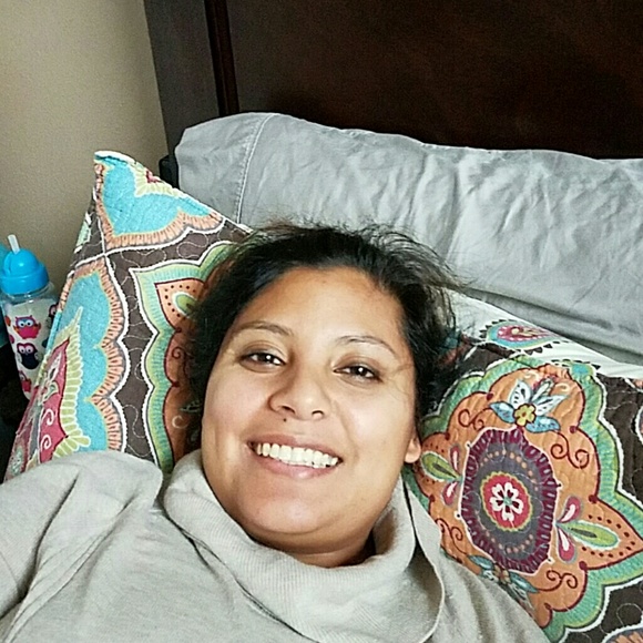 Profile Picture of Cindy Arroyo (@nurserock24) on Poshmark