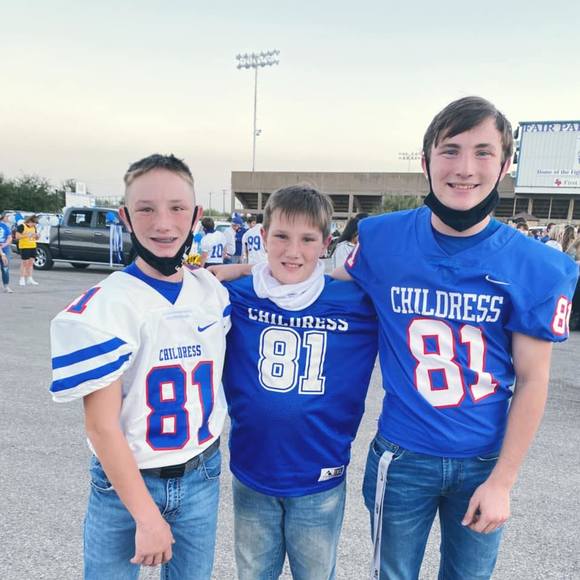 Rebecca Ellerbrook - Poshmark Profile Picture of Rebecca Ellerbrook (@rellerbrook) on Poshmark