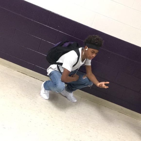 Profile Picture of Divine Farissier (@divine514) on Poshmark