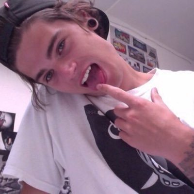 Profile Picture of John Do Arrocha (@HeringJohn) on Twitter