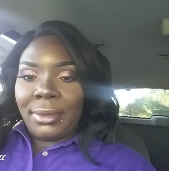 Profile Picture of Shayna Boose (@shayna863) on Poshmark