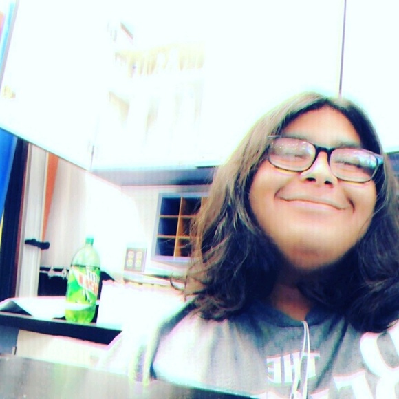 Profile Picture of Jeffry Gaspar (@gjeffry9) on Poshmark