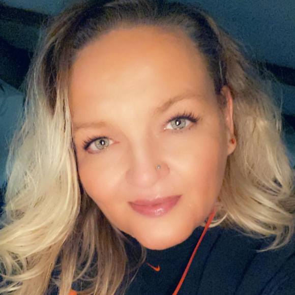 Profile Picture of Teresa b. Zirbel (@teddyleegaga) on Poshmark