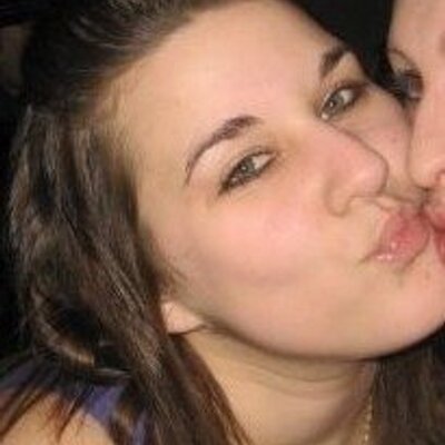 Profile Picture of Danielle Vigneault (@BearsMum02) on Twitter