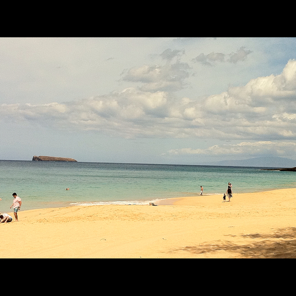 Profile Picture of Ivana Lauro (@ivana) on Poshmark