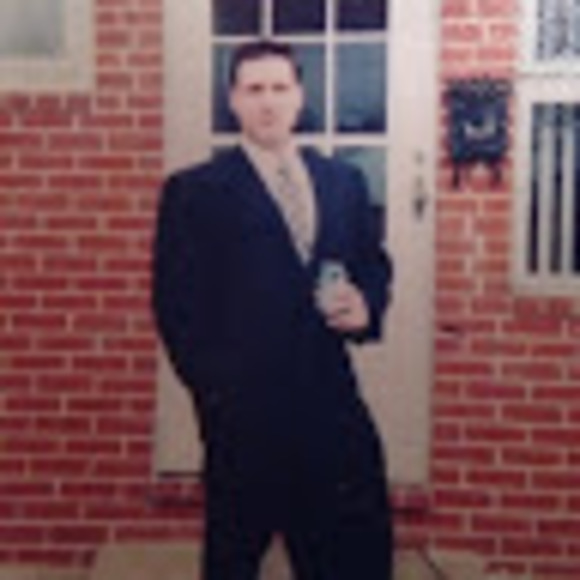 Profile Picture of Chad Kemper (@chadkemper) on Poshmark