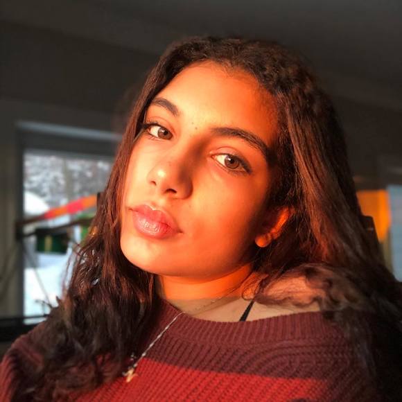Profile Picture of Naïma-rose Pichette (@npichette) on Poshmark