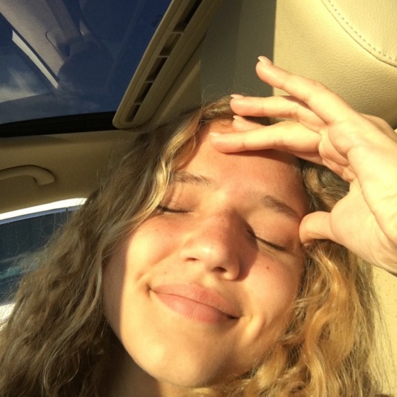 Profile Picture of Savannah Michael (@savmmich) on Poshmark