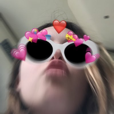 Profile Picture of Coralie Leclef (@CoralieLeclef) on Twitter