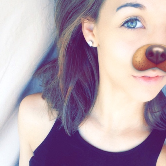 Profile Picture of Suzie Gottwald (@xxgottxx) on Poshmark