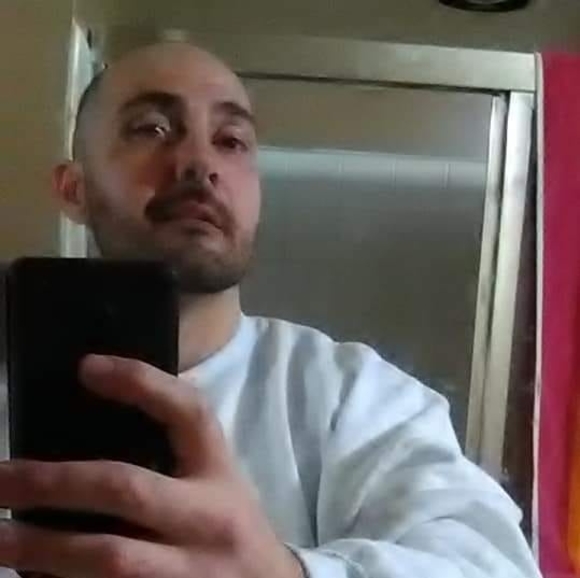 Profile Picture of Harley Vanleer (@harleyvanleer) on Poshmark