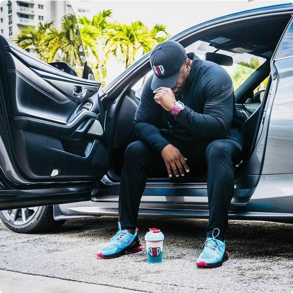 Profile Picture of Corey Spencer (@purplecds) on Poshmark