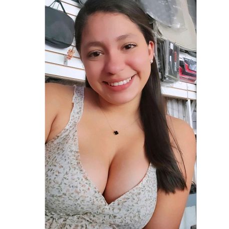 Profile Picture of Alejandra Castaneda (@alecastaneda22_) on Tiktok